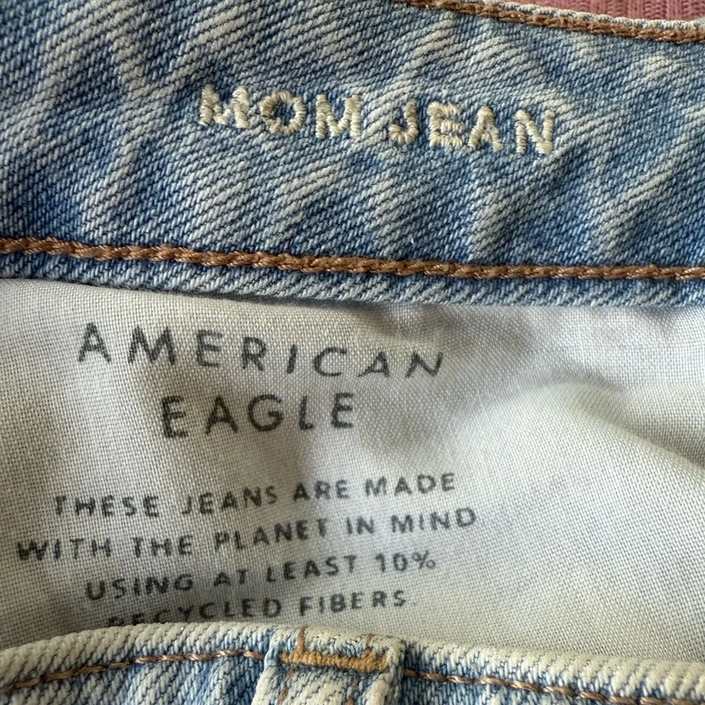 American Eagle mom jeans - Picture 8 of 9